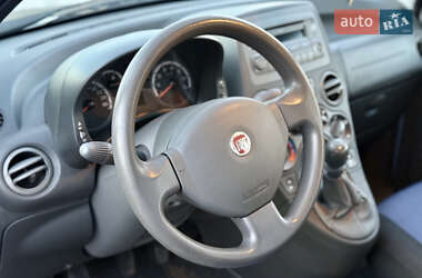 Хетчбек Fiat Panda 2010 в 