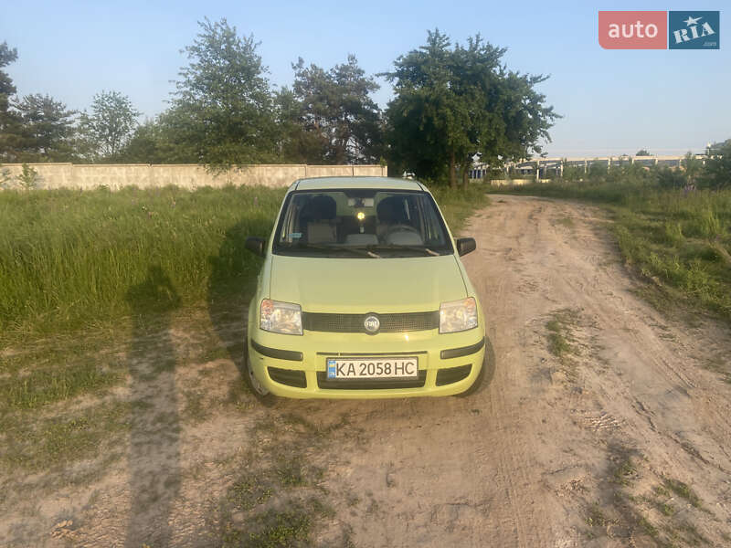 Хетчбек Fiat Panda 2006 в 