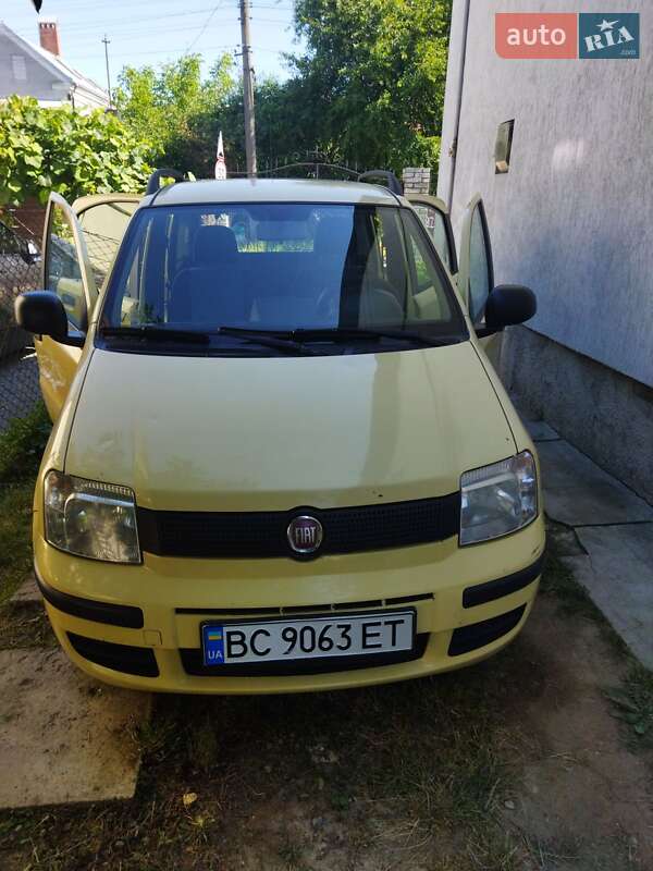 Хэтчбек Fiat Panda 2010 в 