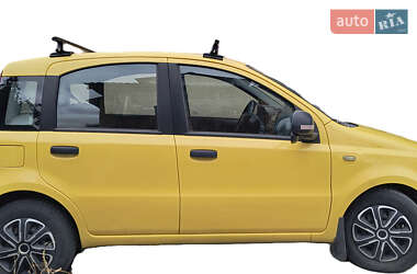 Хэтчбек Fiat Panda 2012 в 