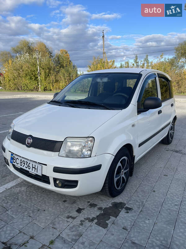 Хетчбек Fiat Panda 2011 в Мостиській