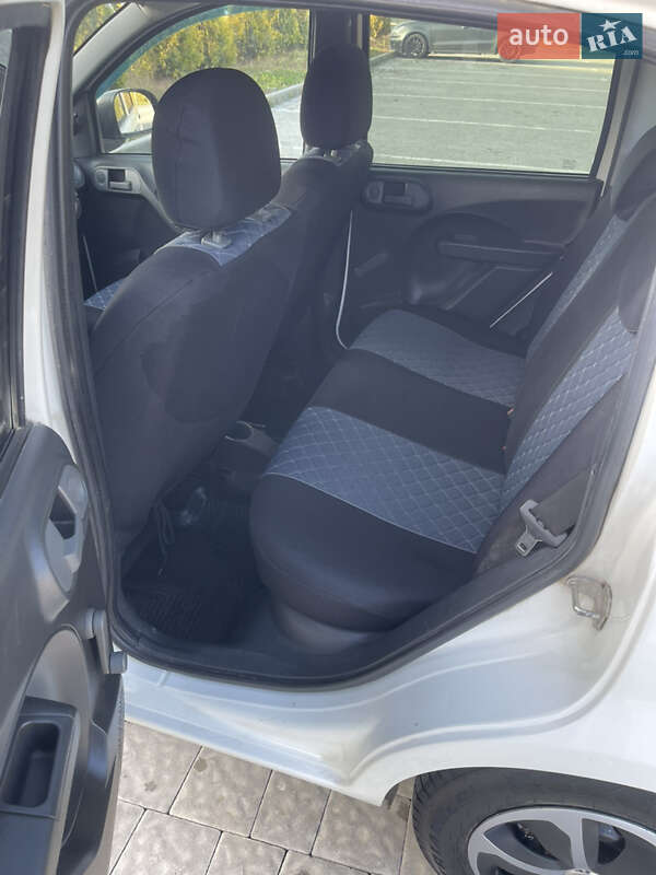 Хетчбек Fiat Panda 2011 в Мостиській