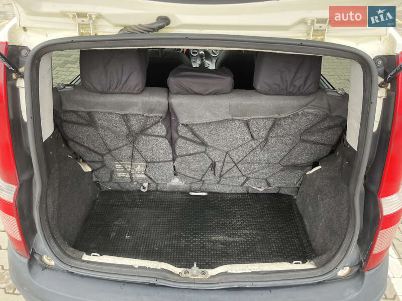 Хэтчбек Fiat Panda 2011 в Нововолынске фото 17 Хэтчбек Fiat Panda 2011 в Нововолынске