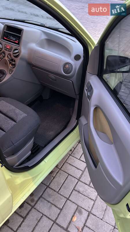 Хэтчбек Fiat Panda 2004 в Днепре