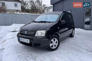 Хетчбек Fiat Panda 2007 в Малині