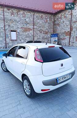 Хэтчбек Fiat Punto Evo 2011 в 