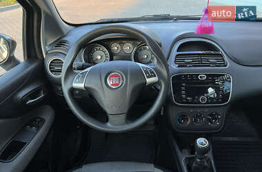 Хетчбек Fiat Punto Evo 2010 в 