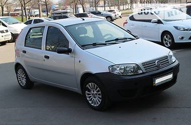 Хэтчбек Fiat Punto 2011 в Киеве