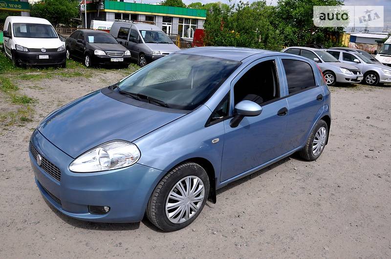 Хэтчбек Fiat Punto 2011 в Львове