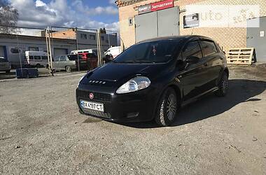 Хетчбек Fiat Punto 2010 в 
