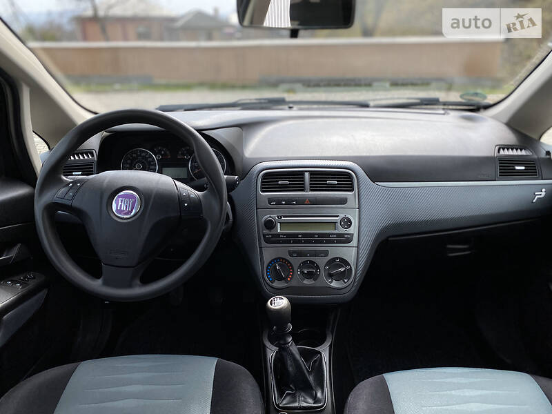 Хетчбек Fiat Punto 2008 в Івано-Франківську