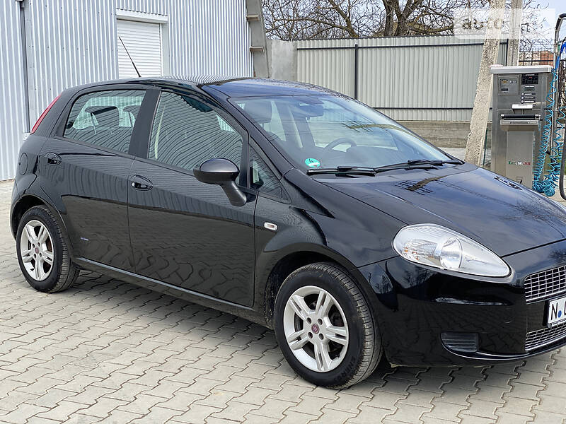 Хетчбек Fiat Punto 2008 в Івано-Франківську