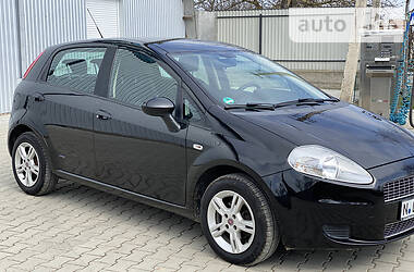 Хетчбек Fiat Punto 2008 в 