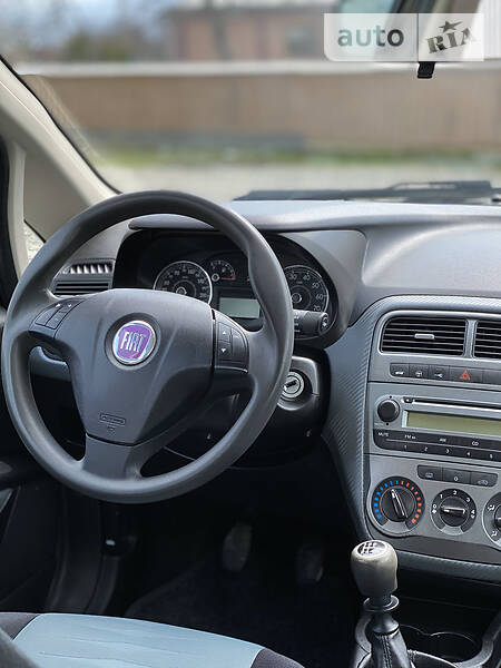 Хетчбек Fiat Punto 2008 в Івано-Франківську