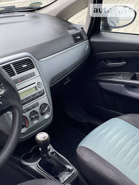 Хетчбек Fiat Punto 2008 в Івано-Франківську