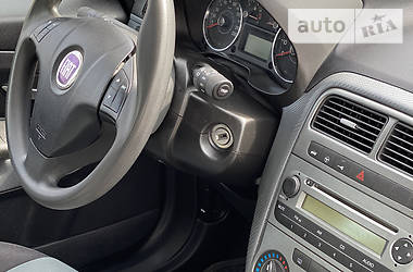 Хетчбек Fiat Punto 2008 в 