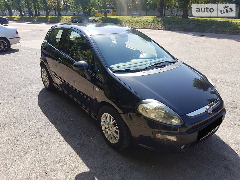 Хетчбек Fiat Punto 2011 в Києві фото 19 Хетчбек Fiat Punto 2011 в Києві