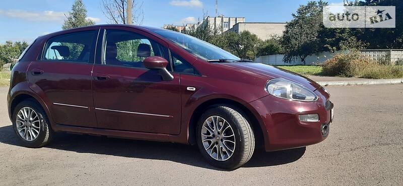 Хетчбек Fiat Punto 2012 в Шептицькому