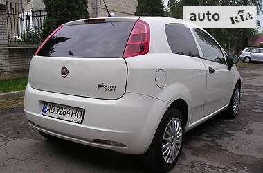 Хэтчбек Fiat Punto 2010 в Виннице