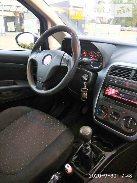 Хэтчбек Fiat Punto 2008 в Черновцах