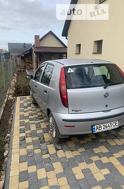 Хэтчбек Fiat Punto 2011 в 