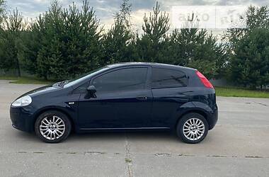 Хэтчбек Fiat Punto 2010 в Львове