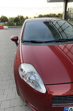 Хэтчбек Fiat Punto 2007 в 