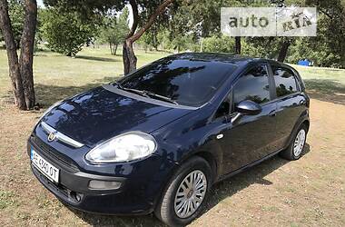 Хэтчбек Fiat Punto 2011 в Каменском