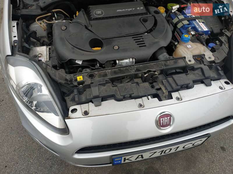 Купе Fiat Punto 2012 в Киеве фото 7 Купе Fiat Punto 2012 в Киеве