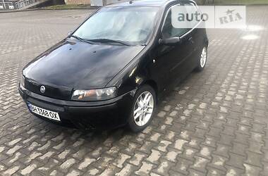 Хэтчбек Fiat Punto 2002 в Черновцах