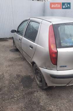 Универсал Fiat Punto 2002 в 
