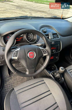 Хетчбек Fiat Punto 2011 в Запоріжжі