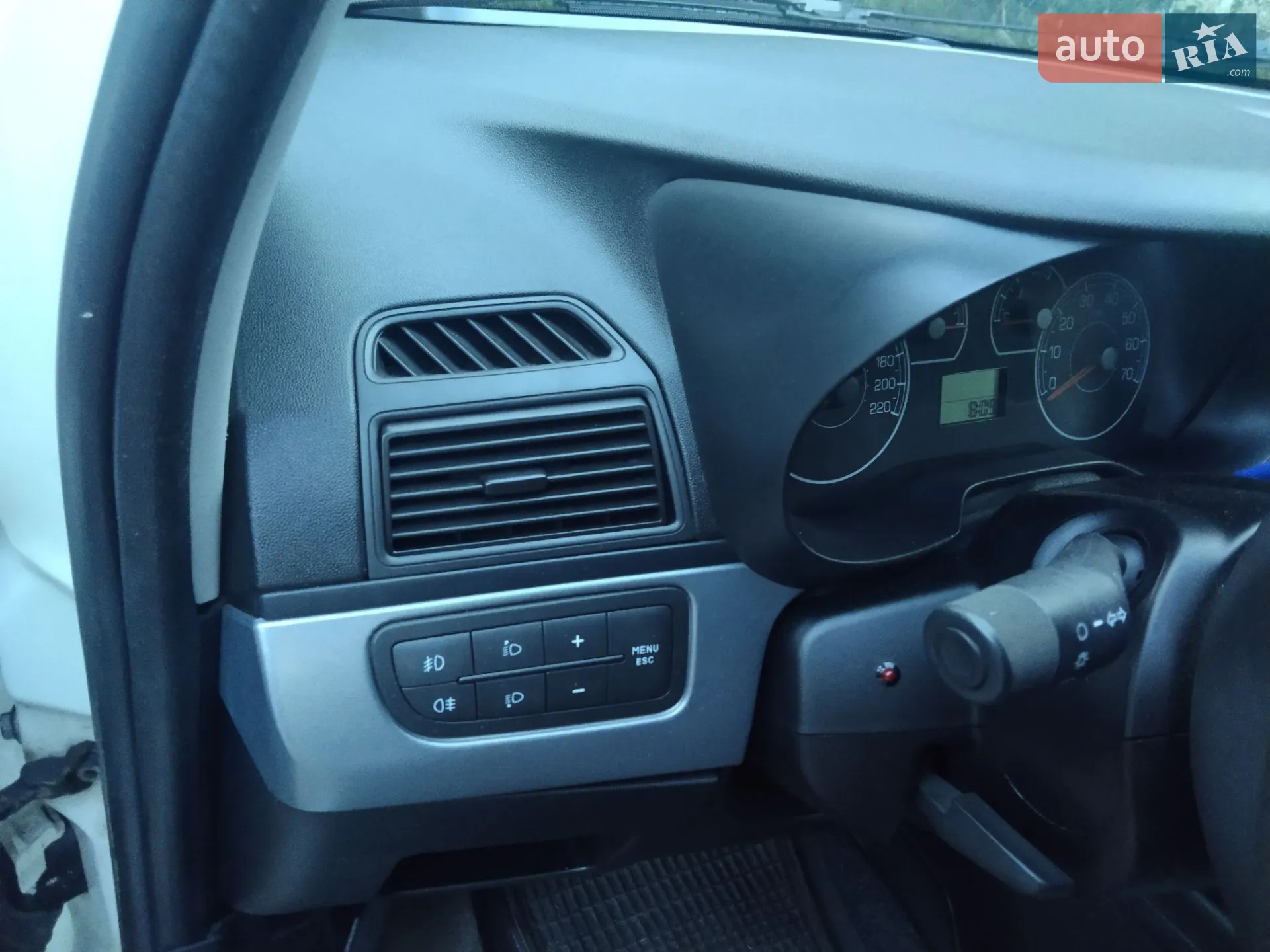 2010 Fiat Punto - мініатюра 8