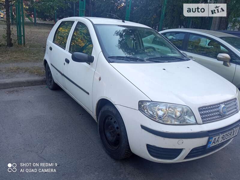 Хэтчбек Fiat Punto 2007 в Киеве