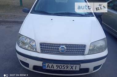 Хэтчбек Fiat Punto 2007 в Киеве