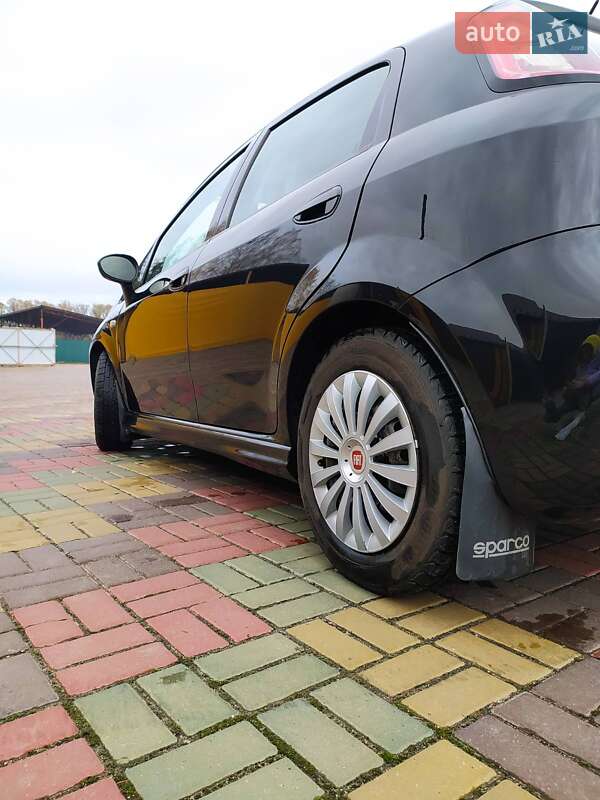 Хэтчбек Fiat Punto 2011 в Изяславе
