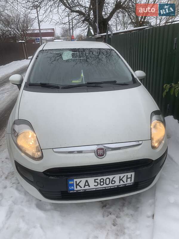 Хетчбек Fiat Punto 2010 в Києві