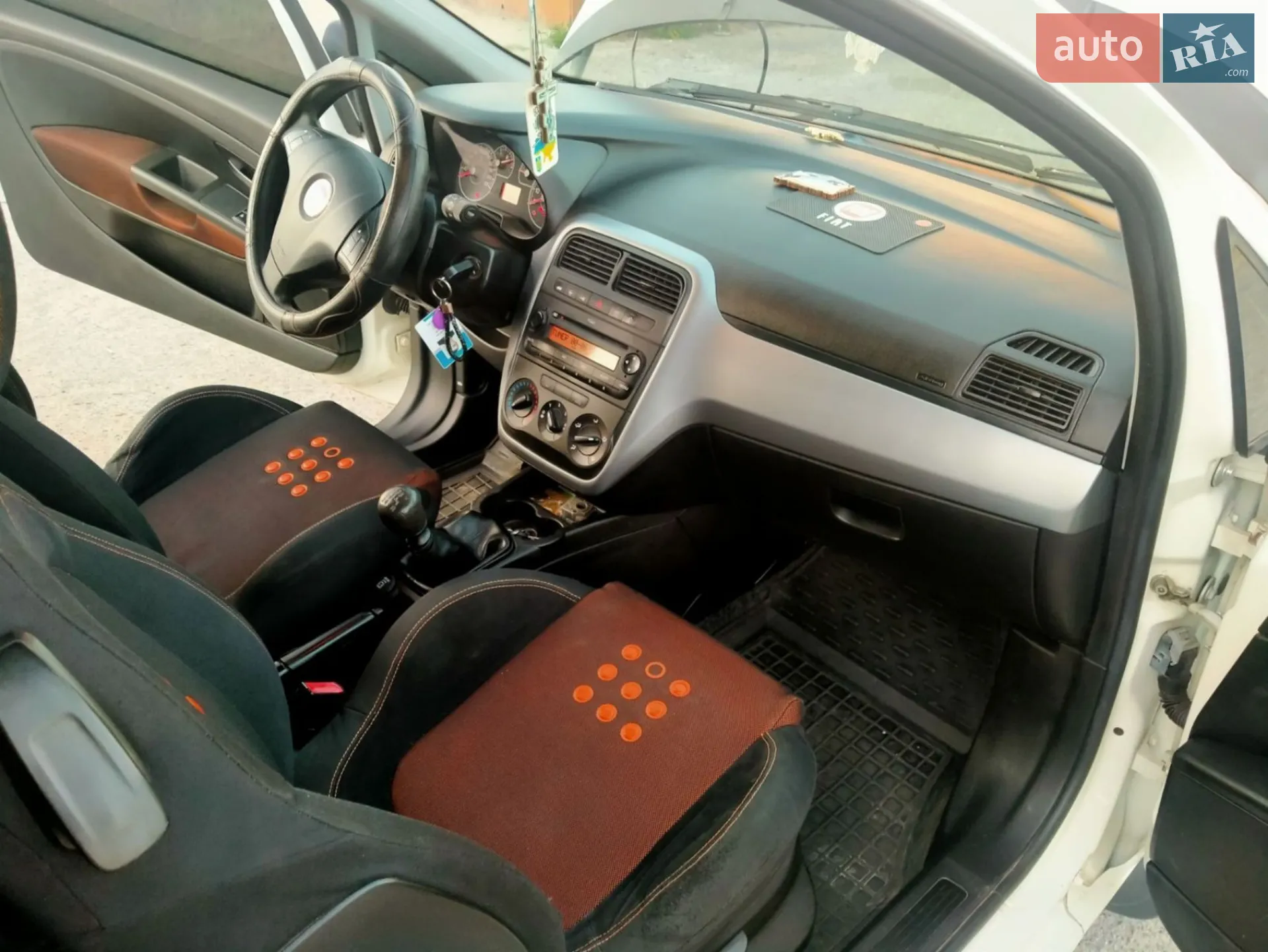 2011 Fiat Punto - мініатюра 9