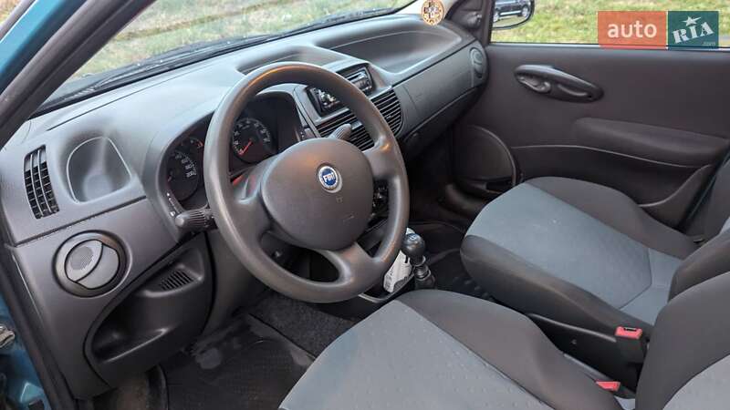 Хэтчбек Fiat Punto 2006 в Здолбунове