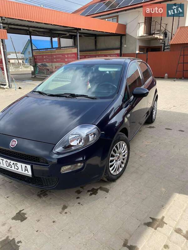 Хетчбек Fiat Punto 2013 в Косові
