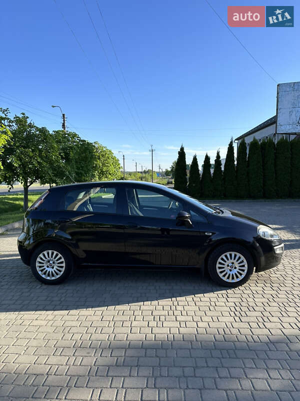 Хэтчбек Fiat Punto 2011 в Луцке