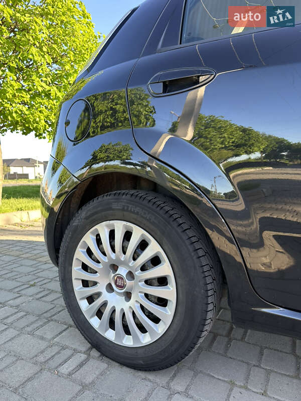 Хэтчбек Fiat Punto 2011 в Луцке