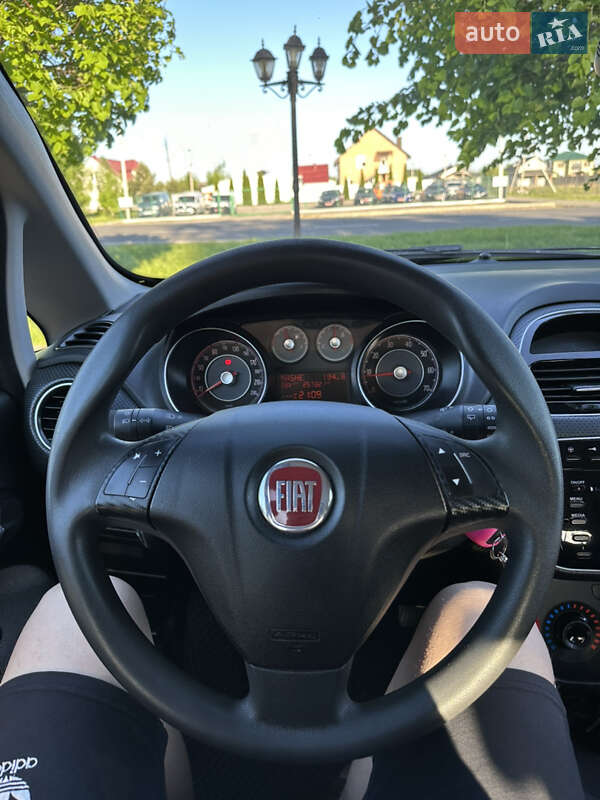 Хэтчбек Fiat Punto 2011 в Луцке