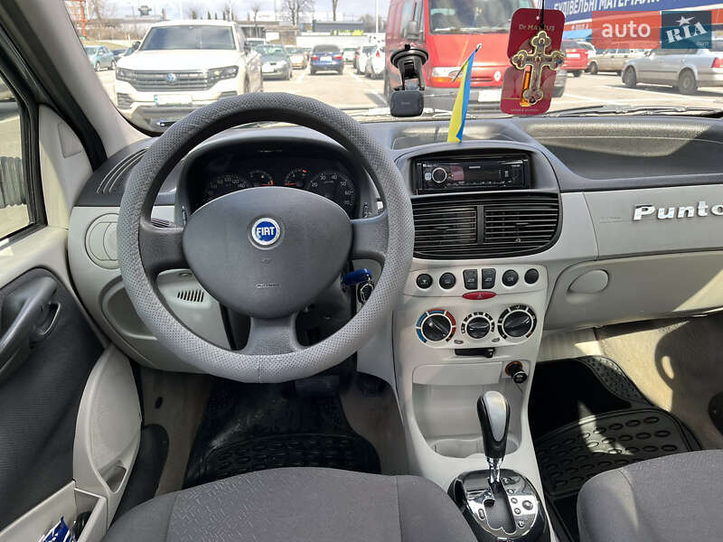 Хэтчбек Fiat Punto 2005 в Виннице