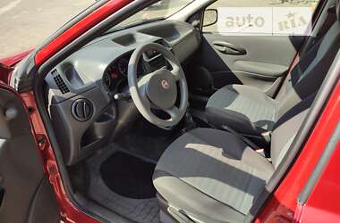 Хэтчбек Fiat Punto 2010 в Киеве