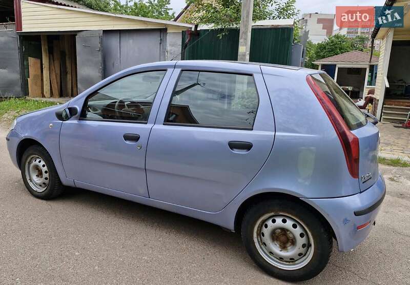 Хетчбек Fiat Punto 2008 в Чернігові