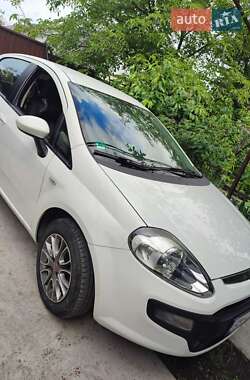 Fiat Punto 2011 Fiat Punto 2011
