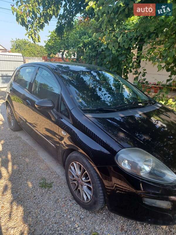 Хэтчбек Fiat Punto 2012 в Измаиле фото 18 Хэтчбек Fiat Punto 2012 в Измаиле