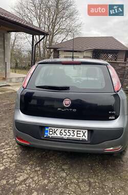 Хэтчбек Fiat Punto 2011 в Ровно