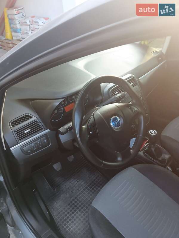 Хэтчбек Fiat Punto 2007 в Луцке